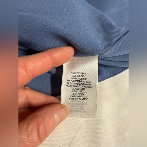 ALICE & OLIVIA Blue Idalla Silk Ruffled cold shoulder Blouse size M - Picture 12 of 15